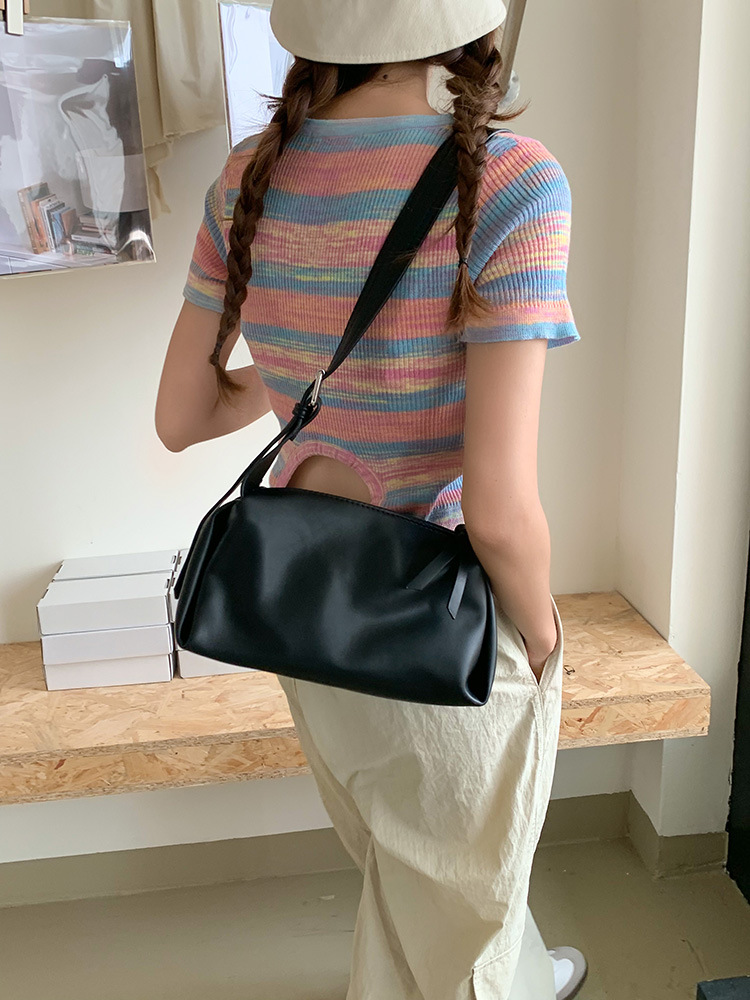 2025 Designer Bags for women 3 versatile autumn and winter sense single shoulder fashionable niche commuting trendy women's bag free shipping  