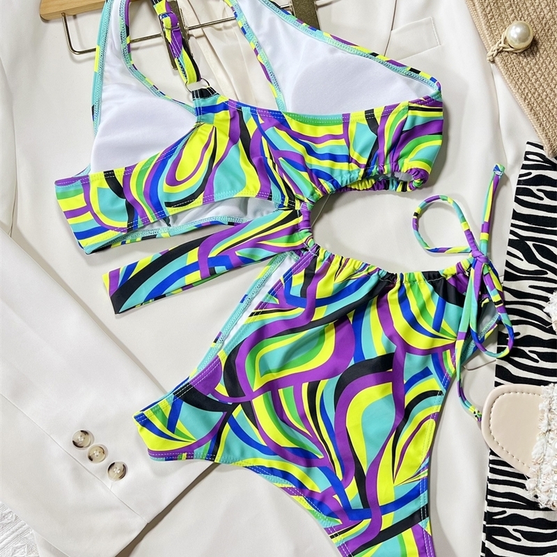 Peachtan Solid Black Bikini Set Three Pieces Swimsuit Women Halter Swimwear Crisscross Bathing Suit Cosplay Suit Girls 240113
