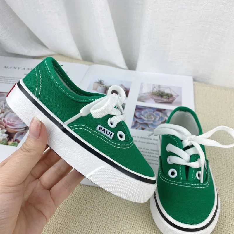 Spring/Summer New Childrens Lace Canvas Shoes for Boys and Girls Soft soled Casual Shoes X241111