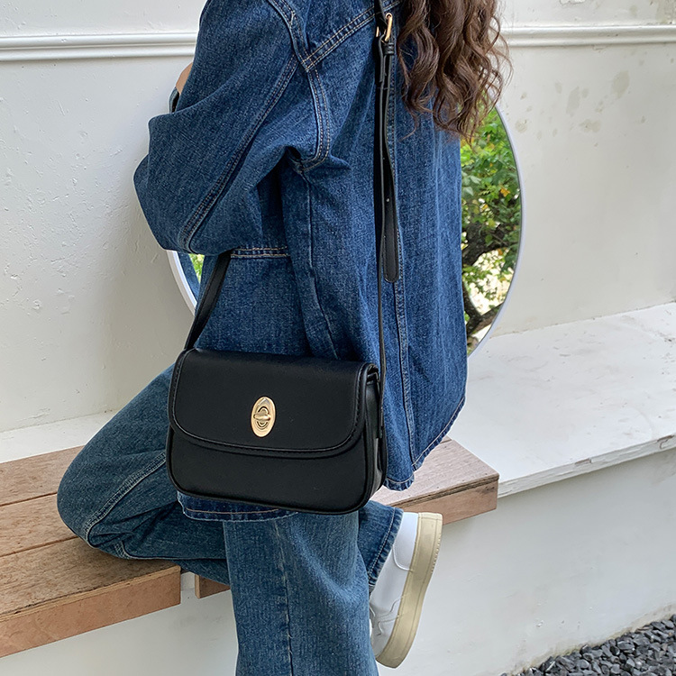 2024 New Women's Shoulder Bag Fashion Versatile Small and High end Bags