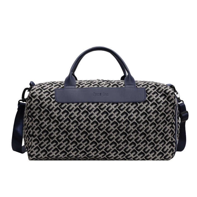 Trendy Lightweight Large Capacity Fitness and Sports Bag Single Shoulder Crossbody Handbag Short Distance Business Travel Bag