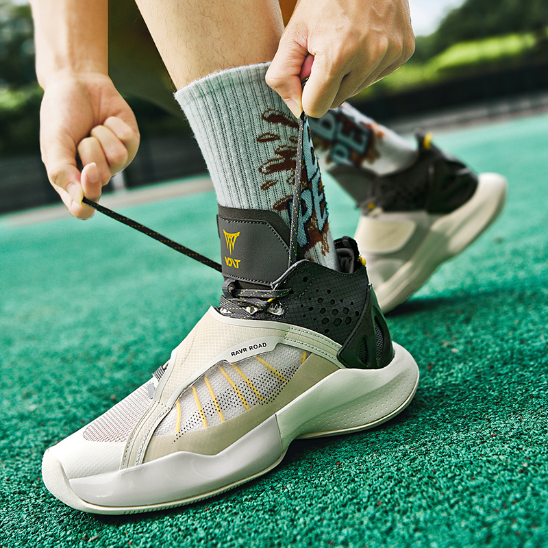 Men's Basketball Shoes High Top Boots Cushioning Wear-Resistant Sports Shoes Men Gym Training Athletic Basketball Sneakers