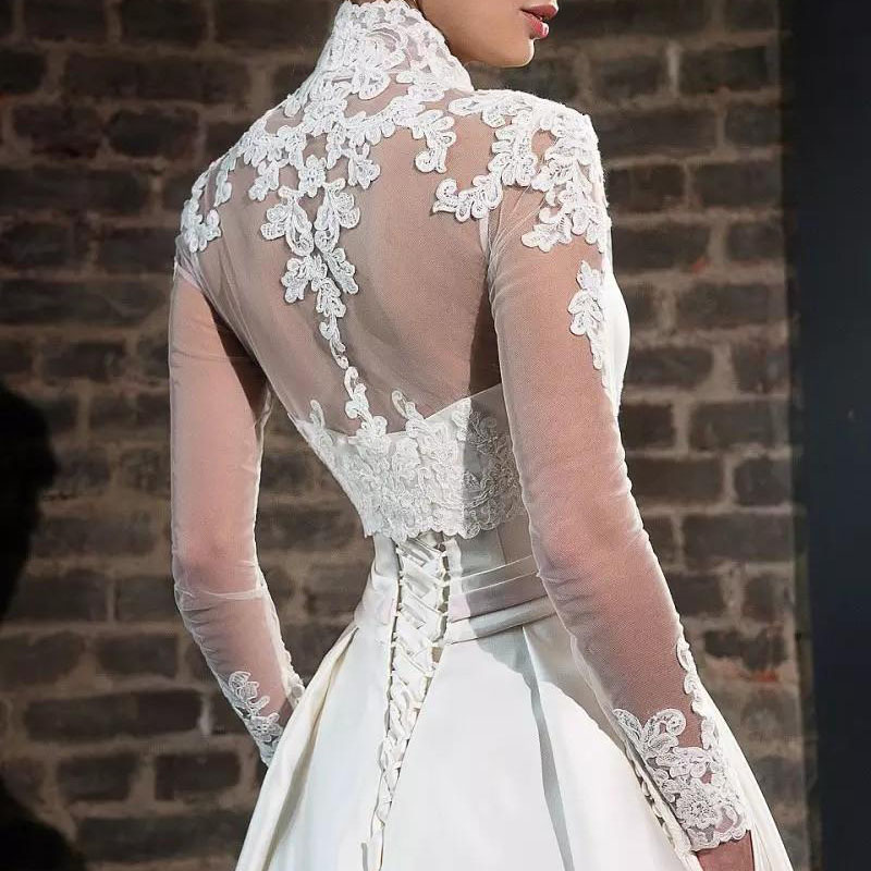 2022 New V-Neck Bridal Long Sleeve Jacket Shawl White Ivory Lace Applique Custom Wedding Accessories Jackets Women bolero femme
