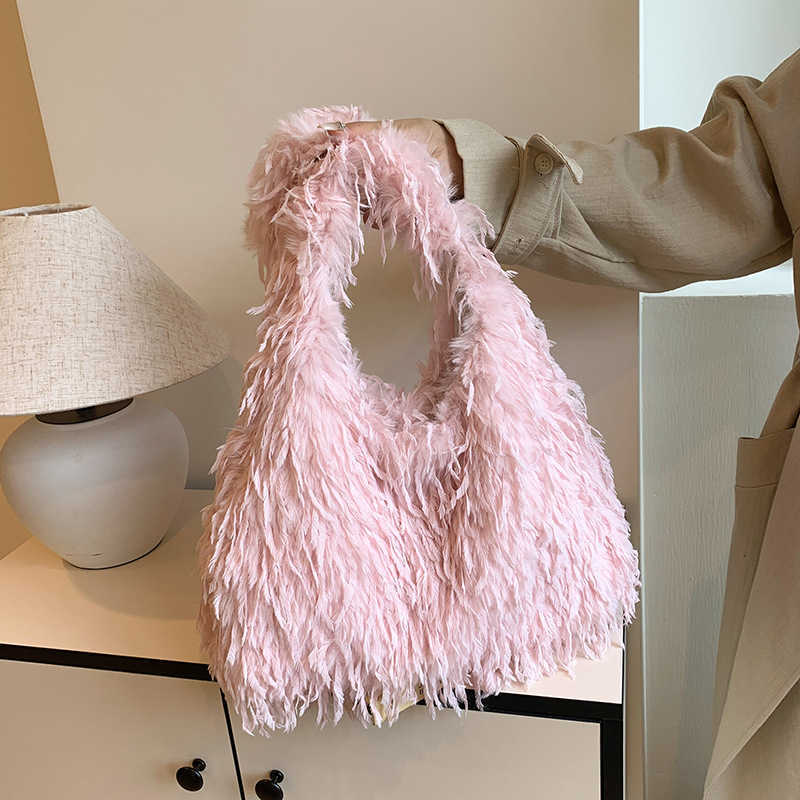 Plush Bag for Women Tassel Shoulder Bag Large Capacity Tote Bags Fashionable Shopping Handbags Luxury Handbags Purses 241111
