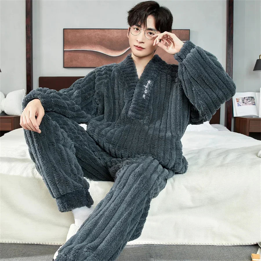 Winter Warm Coral Fleece Men Pajamas Set Fluffy Tops Long Pants Sleepwear for Sleeping 2 Piece Homewear Loungewear 241111