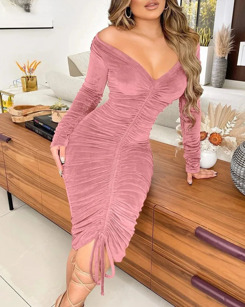 BWQ Women Velvet Drawstring Ruched Up Off Shoulder Long Sleeve Bodycon Midi Dress Sexy Party Club Night Pencil Dresses 241111