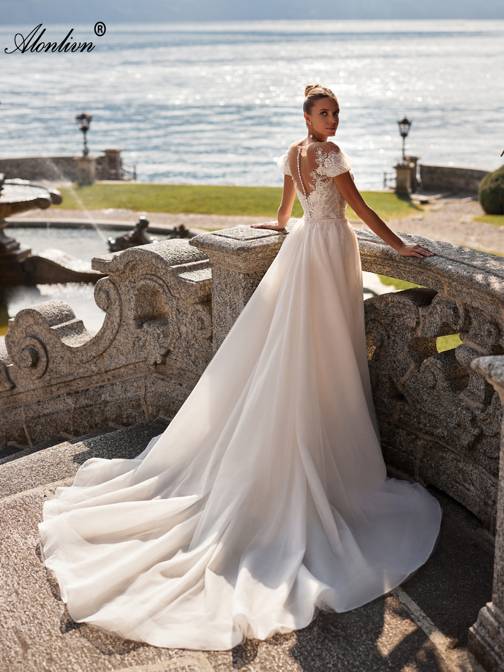 Elegance Lace 2 In 1 Mermaid Wedding Dress Stunning Beading Appliques Lace With Removable Silky Tulle Train Illusion V-Neck Shoort Sleeves Trumpet Bri