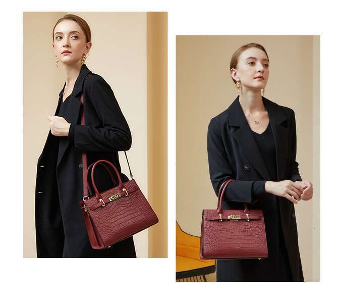 Same Style As Blogger Versatile New Fashion Large Capacity Women Leather Handbag Street Dressing