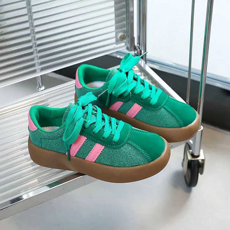 New style childrens boys and girls school shoes comfortable sports shoes canvas shoes childrens spring and summer shoes X241111