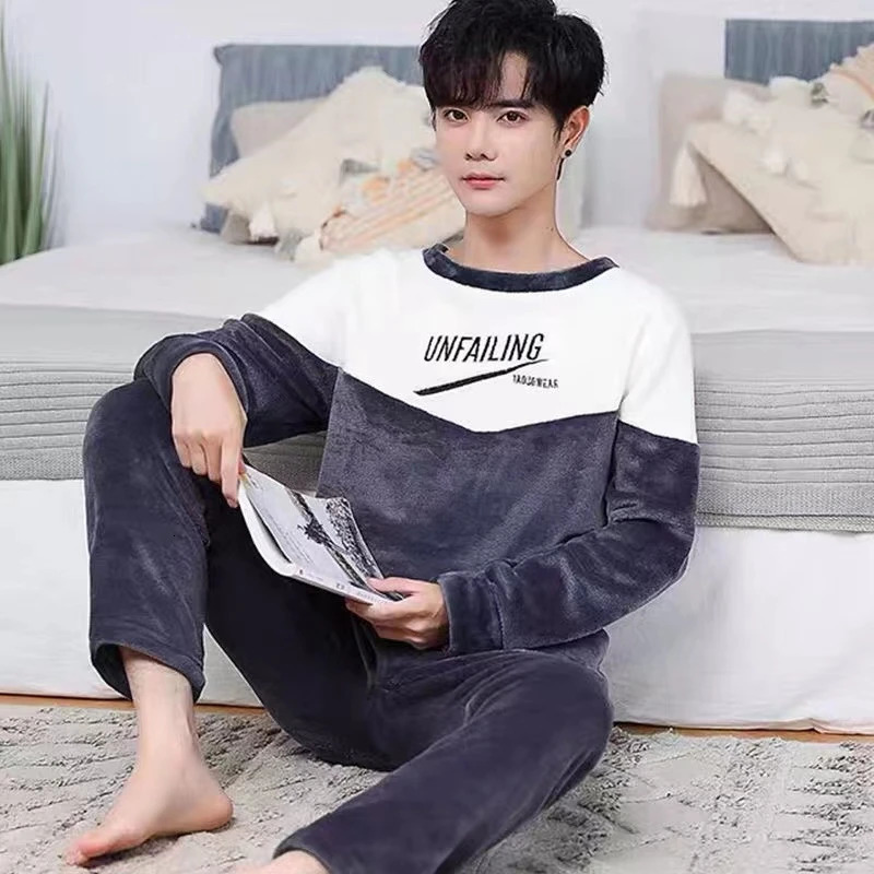 Coral Fleece Sleepwear for Man Thickening Round Neck Long Sleeve 2 Piece Outfit Set Fashion Printing 241111