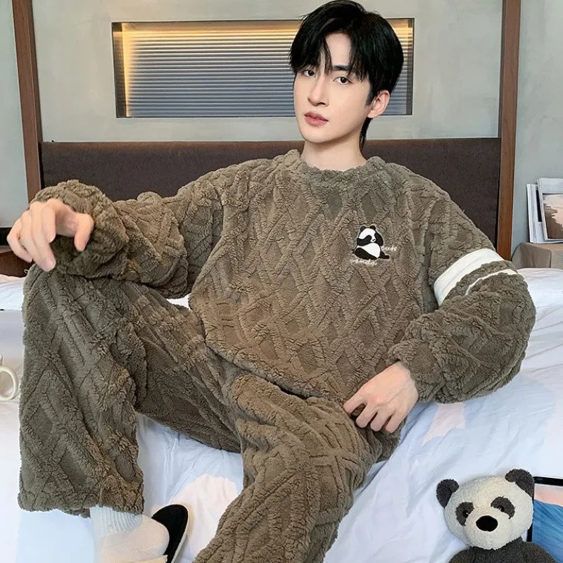 High Quality Men Pajamas Suit Coral Velvet Winter Warm Loose Fitting Thick Plush Flannel Sleepwear Set Home Wear Male Nightwear 241111