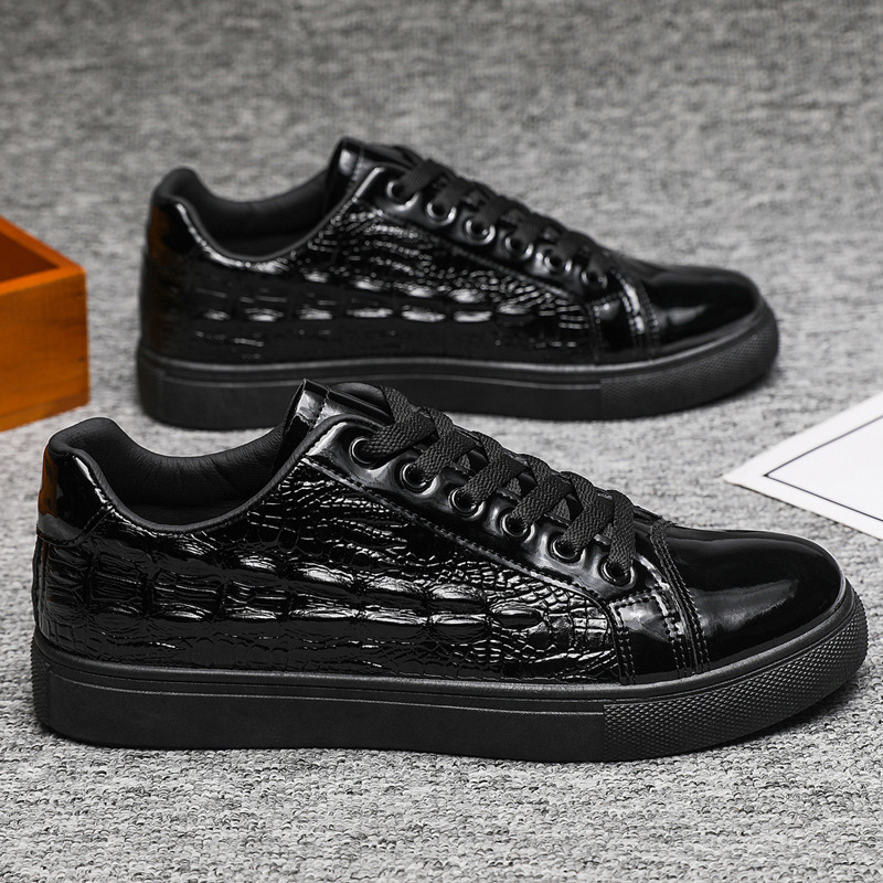 2025 New Autumn Leisure Multi Functional Sports Crocodile Pattern Leather Low Cut Designer Smooth Surface Trainer Pure Black Board Shoes Men