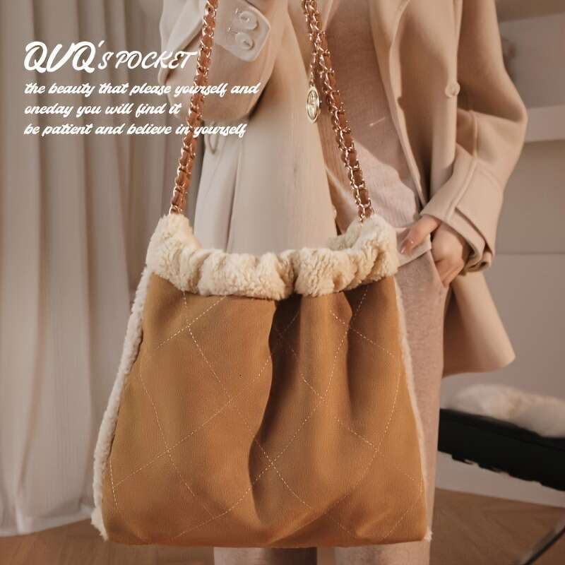 2025S Designer S New Model Fashion Chic Large Capacity Tote For Women Fashionable Plush Bucket Design Versatile Shoulder Bag With Magnetic Closure Lig