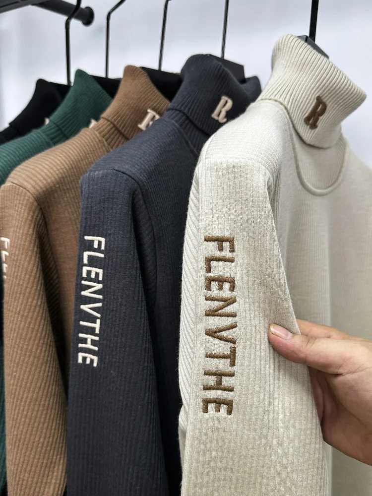 High Quality High end luxury mens embroidered sweater autumn and winter design new business and leisure high neck knitting trend turtle neck T241111