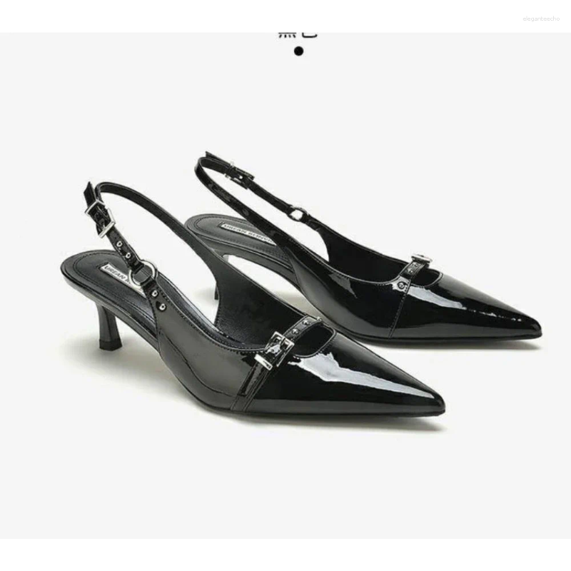 2025 S Fashion Designer Sandals Temperament Black Pointed Kitten Heel Free Shipping Slim Button Strap Sandals Baotou Female Summer