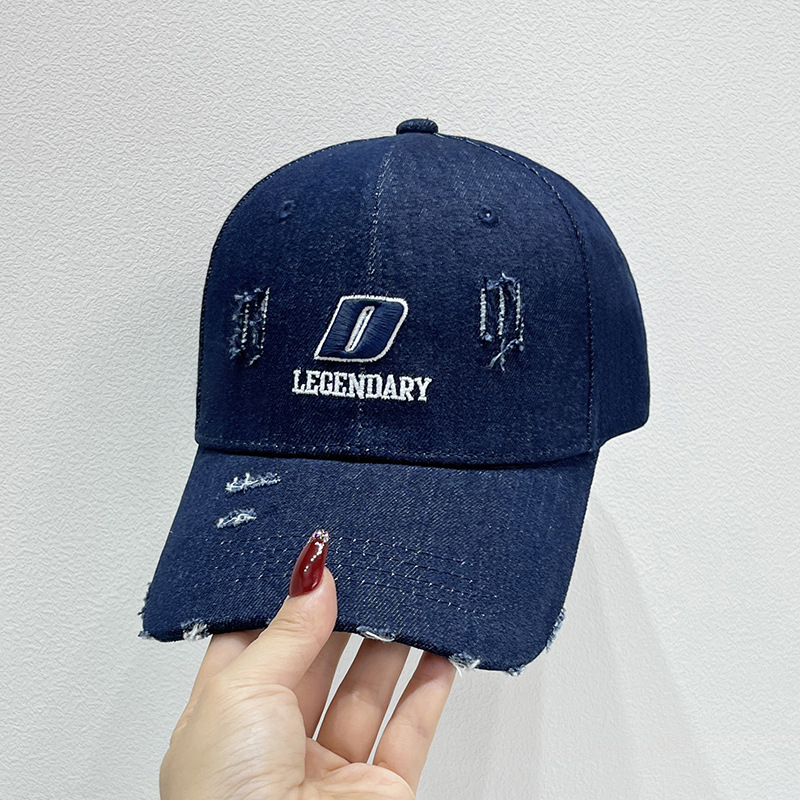 Free shipping New Designer Baseball caps hat Men Women fitted hats Luxury embroidered baseball cap Sun Hats Adjustable cap M-4