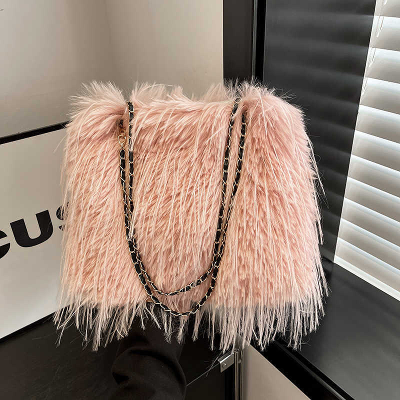 Woolen Fur Bag Fashionable Tassel Shoulder Armpit Bags Large Capacity Tote Bags Women Luxury Handbags Fairy Style Diagonal Plush Bag 241111