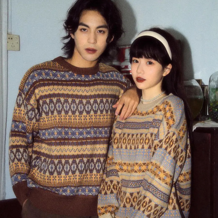 Contrasting Color Lazy Style Loose Couple Jacquard Knitted Sweater Retro Causal High Street Sweaters Jacket Men Women Pullovers 241111