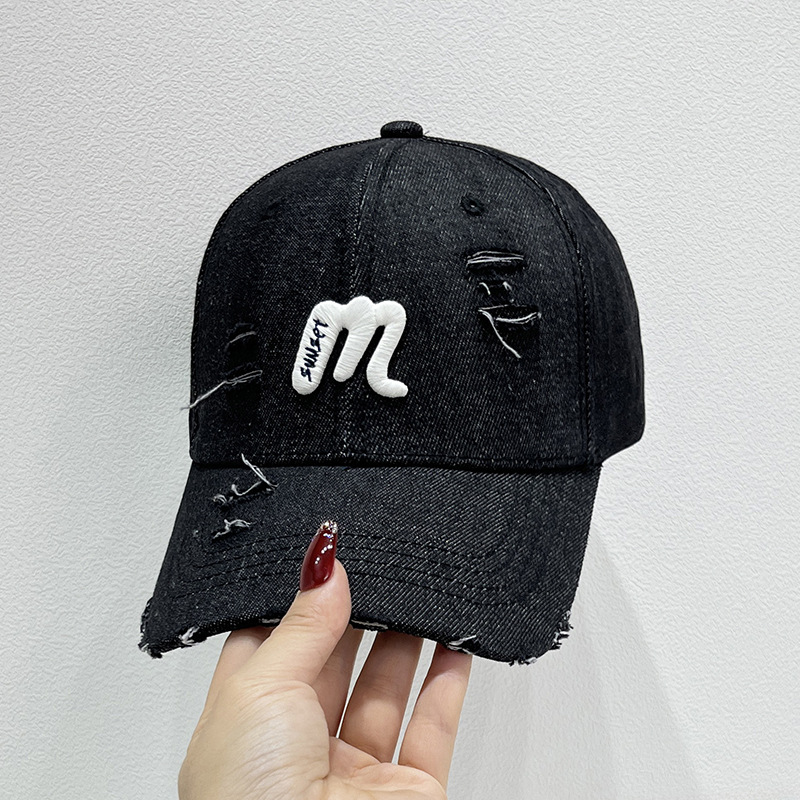 Free shipping New Designer Baseball caps hat Men Women fitted hats Luxury embroidered baseball cap Sun Hats Adjustable cap M-4