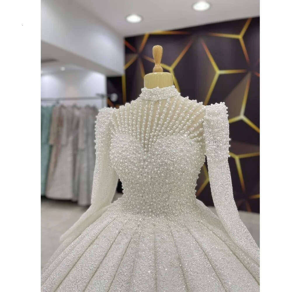 White Pearls Wedding Fashion High Collar Long Sleeves Ball Gowns Exquisite Beads Sequined Garden/beach Bride Dress