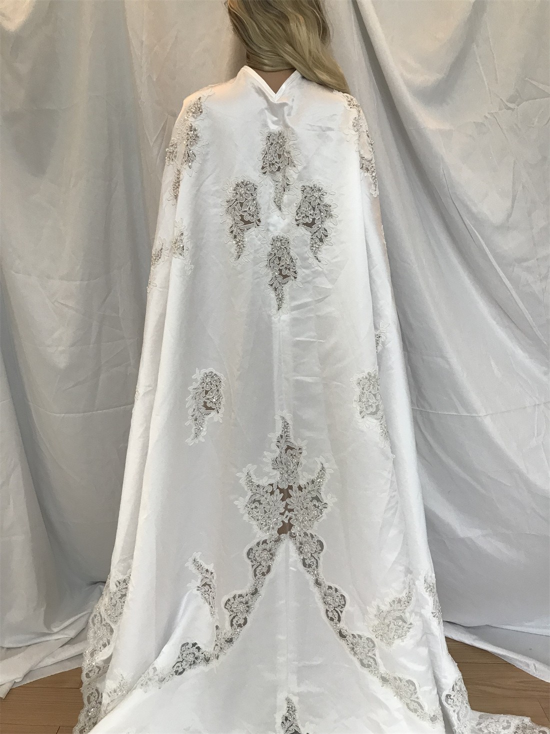 Instock Now Stock Sample Cleanrance Detachable Wedding Dresses Long Train Hollow Lace For Bride Size8 3 Meters Long Number 43