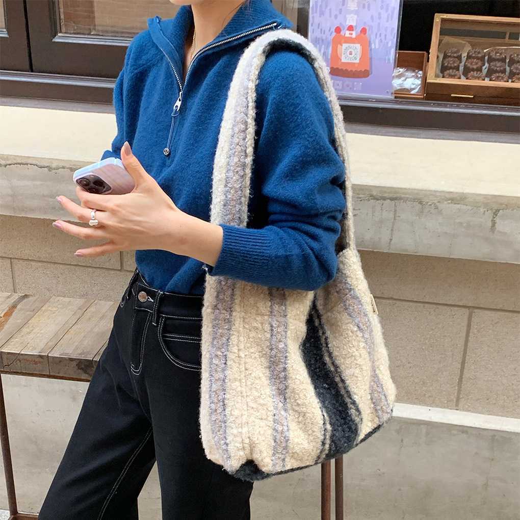 Double layered autumn winter Korean ins style imitation lamb plush bag, large capacity shoulder bag, leopard print tote bag 241115