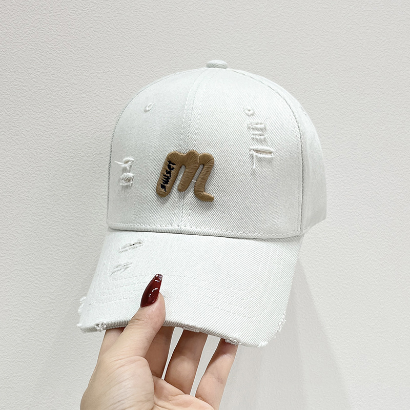 Free shipping New Designer Baseball caps hat Men Women fitted hats Luxury embroidered baseball cap Sun Hats Adjustable cap M-4