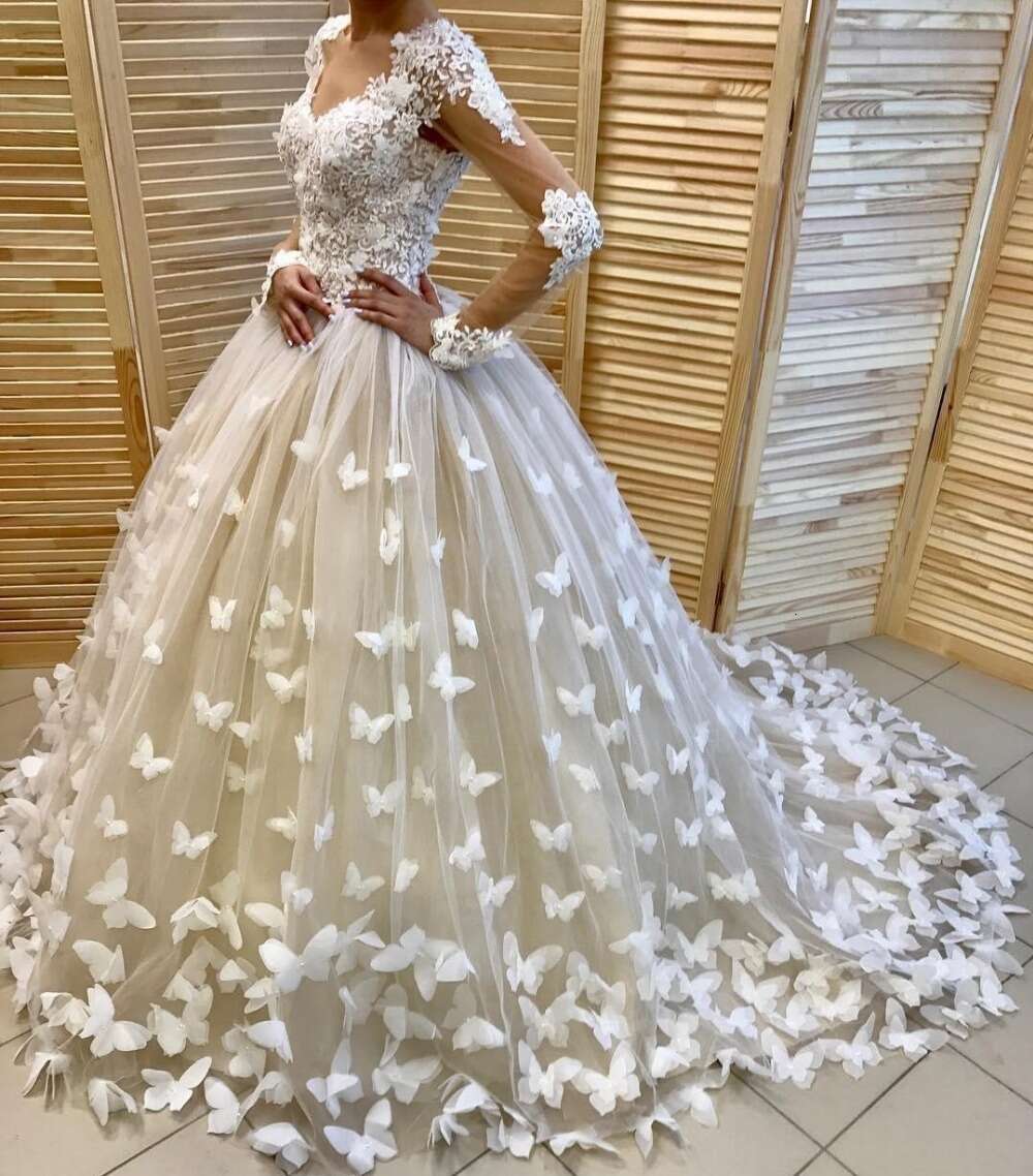 Elegant Wedding Dubai Butterfly Appliques Bridal Dress White Long Sleeves Floor Length Ball Gowns for Woman Tailor-made