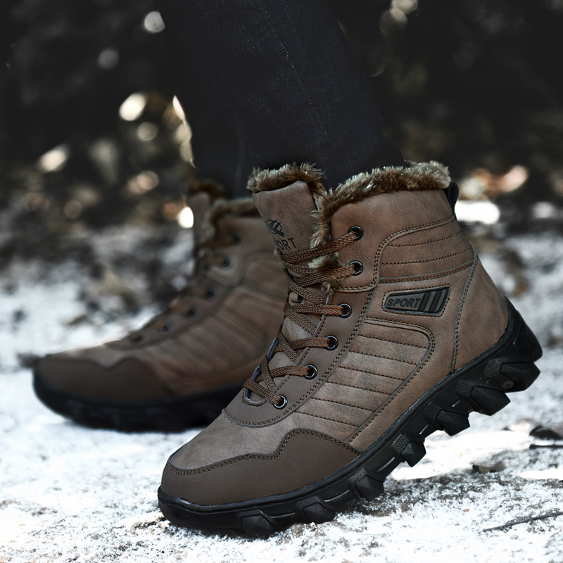 New 2025 Winter men boots Slippers Warm Men Shoes Waterproof Non-Slip Plush Sneakers Male leather Boots Plus