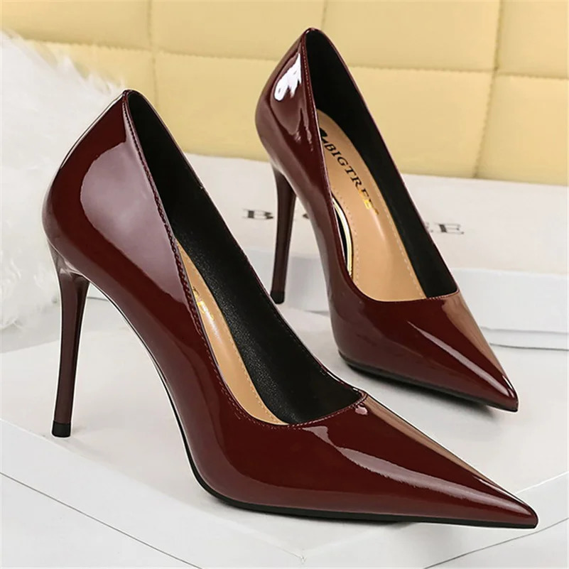 Women Sexy 10cm High Bury Nude Pumps Lady Stripper Stiletto Heels Glossy Leather Wedding Bridal Quality Red Shoes 241111