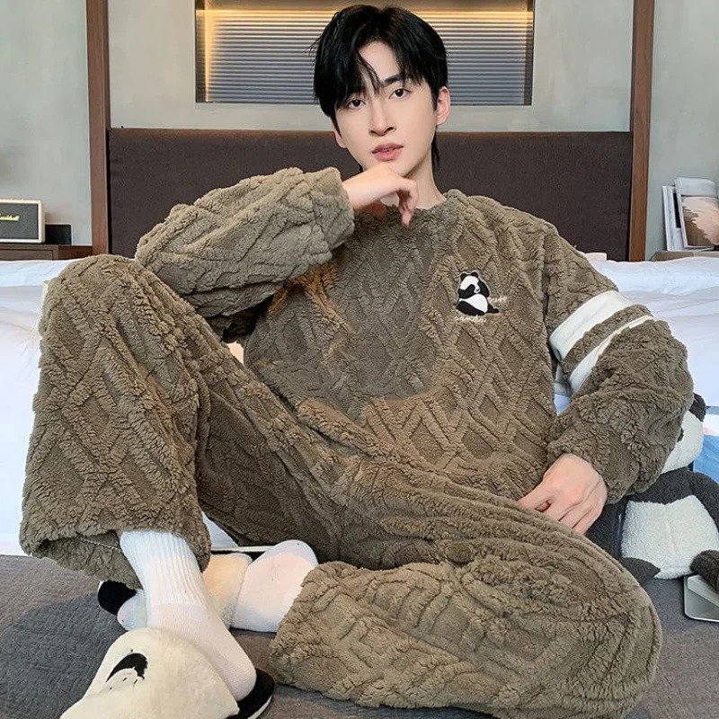 High Quality Men Pajamas Suit Coral Velvet Winter Warm Loose Fitting Thick Plush Flannel Sleepwear Set Home Wear Male Nightwear 241111