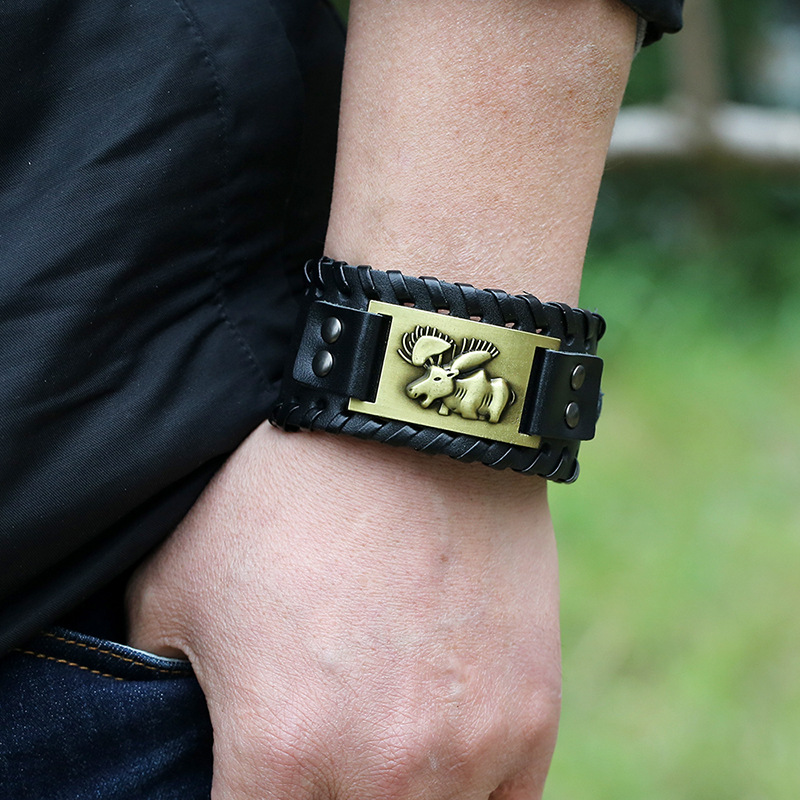 Totem Design Charm Wide Leather Bracelet Nordic Viking Rune God Deer Men's Bracelet Punk Leather Woven Accessories Party Jewelry