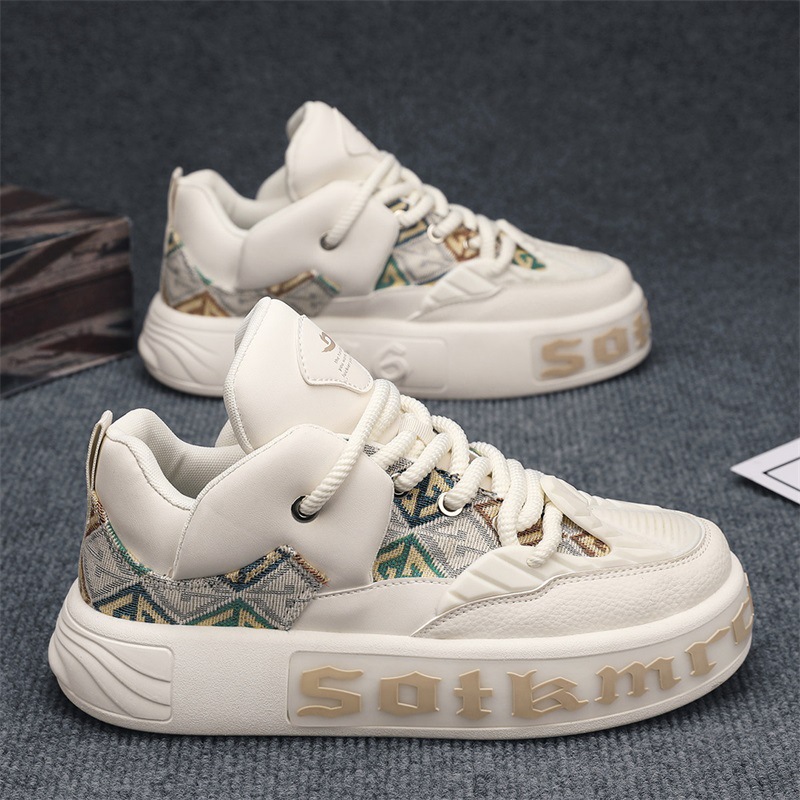 Autumn Breathable Non Slip Thick Soled Height Increasing Lightweight Sports Leisure Board Shoes.