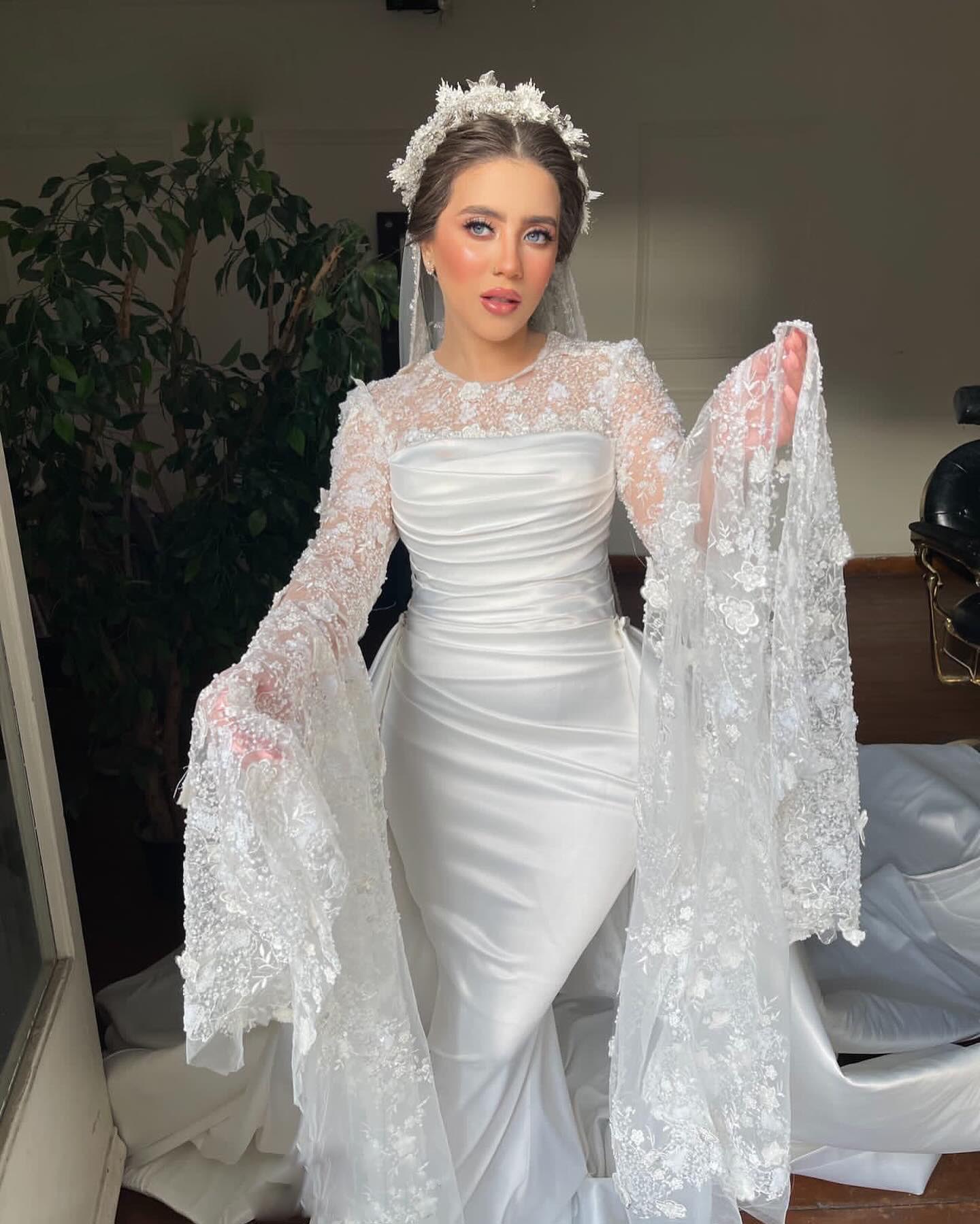 Vintage Lace Sleeve Mermaid Wedding Dresses Beaded Satin with Detachable Train Bridal Dress Ruched 3D Flroal Appliques mariage for Bride
