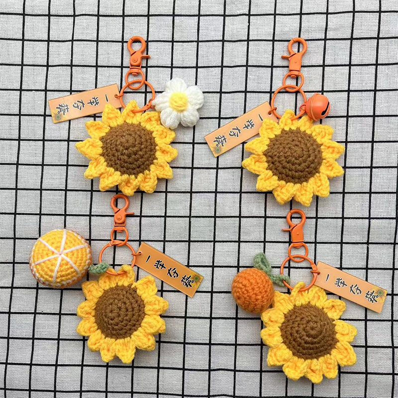 Free Shipping 1pc Crochet Keychain Accessories Suower Bag Charms Knitted Key Chain Yellow Flower Keyring Anniversary Designer Bag Luxury Bag Tote Bag