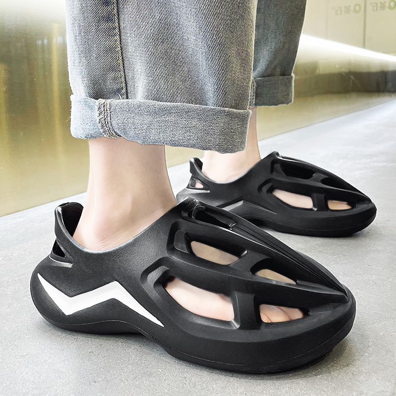 Fashion New Men Women Outdoor Beach Sandals Slippers Trend Breathable Soft Bottom EVA Clogs Sides Men Casual Garden Water Shoes