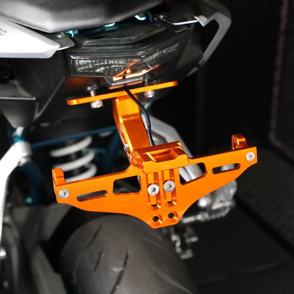 For Yamaha MT03 MT 03 MT-03 2016 2017 2018 2019 2020 2021 2023 Motorcycle Rear License Plate Holder Frame with Turn Signal Light 78534