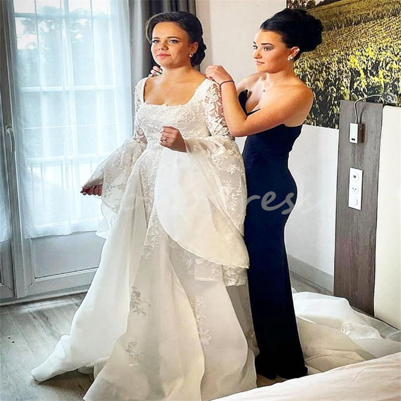Gorgeous Princess Lace Wedding Dresses Elegant Square Flare Sleeves Country Castle Bride Dress Luxury Celtic Bridal Gowns Corset Robe De Mariage 2025