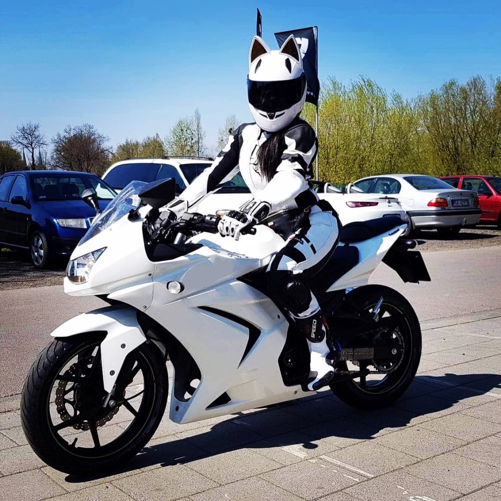Motorcycle Helmet Full Face Breathable Off-Road Motorcycle Helmet With Cat Ears Streamlined Women Helmet HD Lens Cute f5862