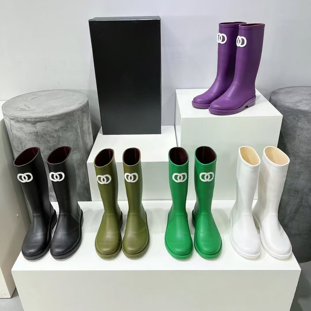 Designer knee length boots women's fashionable outer wear medium length chivalrous boots thick soled anti slip water boots and medieval rain boots for women