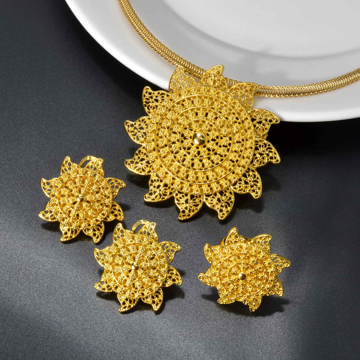Ethiopian African Jewelry Set for Women Arabic Dubai Chain Necklace Flower Pendant Earrings Ring Gold Color Brooch Wedding Gift f4fe1