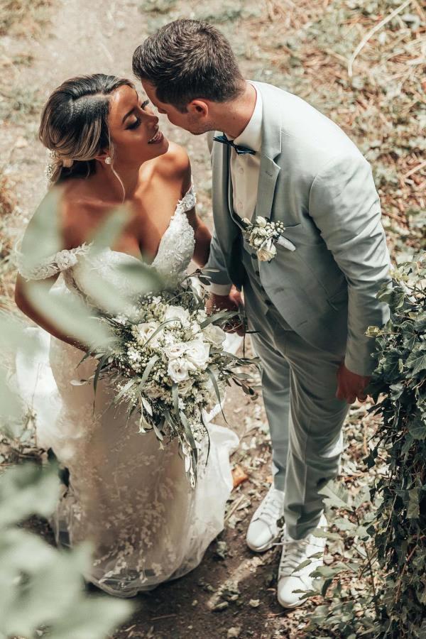 Graceful Lace Mermaid Wedding Dresses 2024 Summer New Sexy Sweetheart Off Shoulder Appliques Lace Backless Bridal Gowns Plus Size Robes BC18590