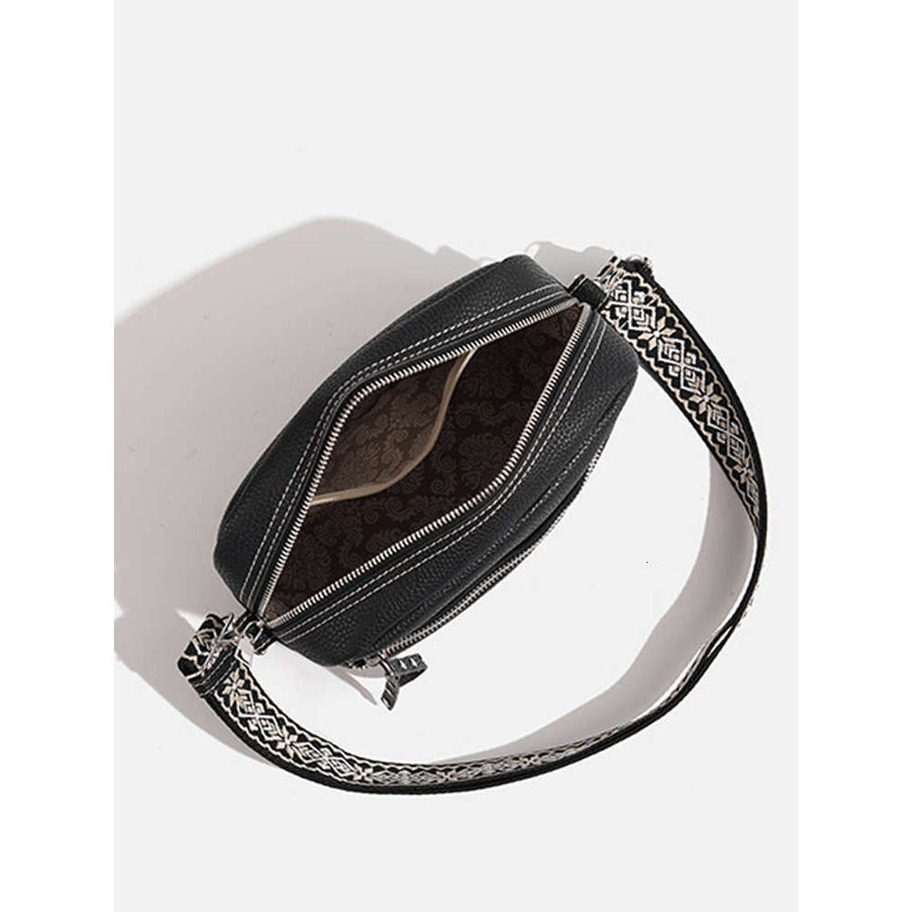 Europe and the United States new small square all shoulder crossbody bag women's leather purse