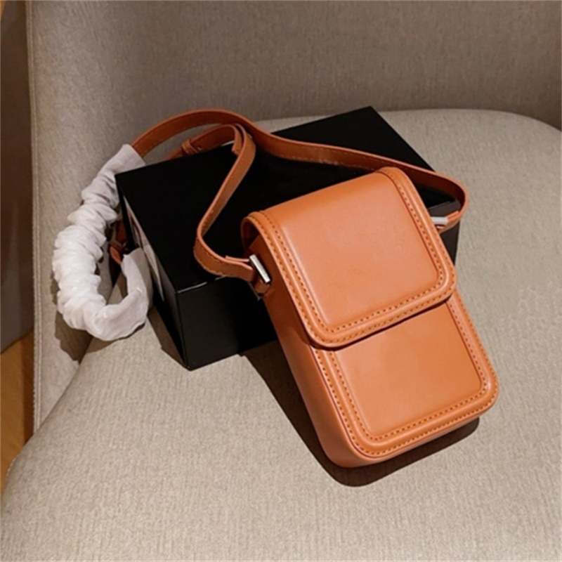 Mens Cross Body Phone Sac Crossbody Designer Sac femme hommes Luxury Mini Smartphone Sacs d'épalsine Plain Letter Le cuir Top
