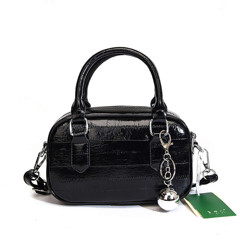 Niche high-grade handbag female Korean ins all-in-one texture fashion trend simple shoulder oblique span bag