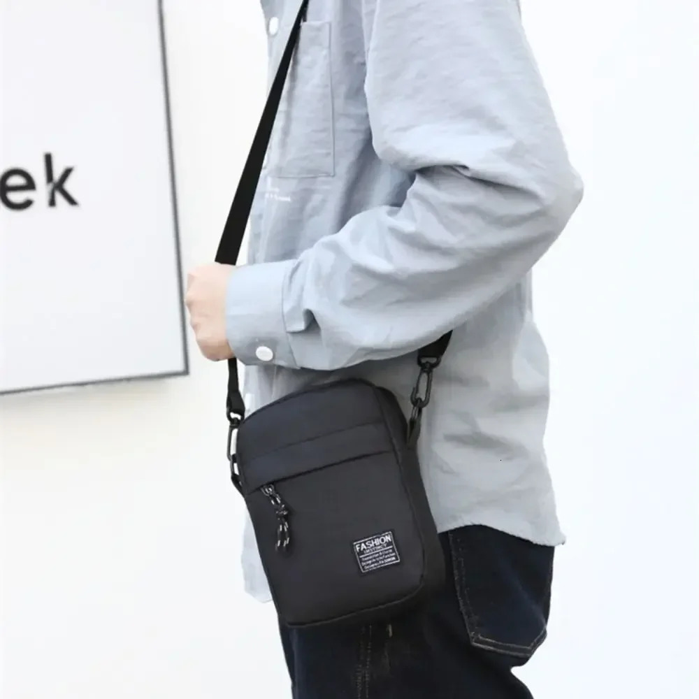 Nylon Shoulder Bag Black Grey Blue Casual and Fashionable Men Hand Retro Business Crossbody 241111