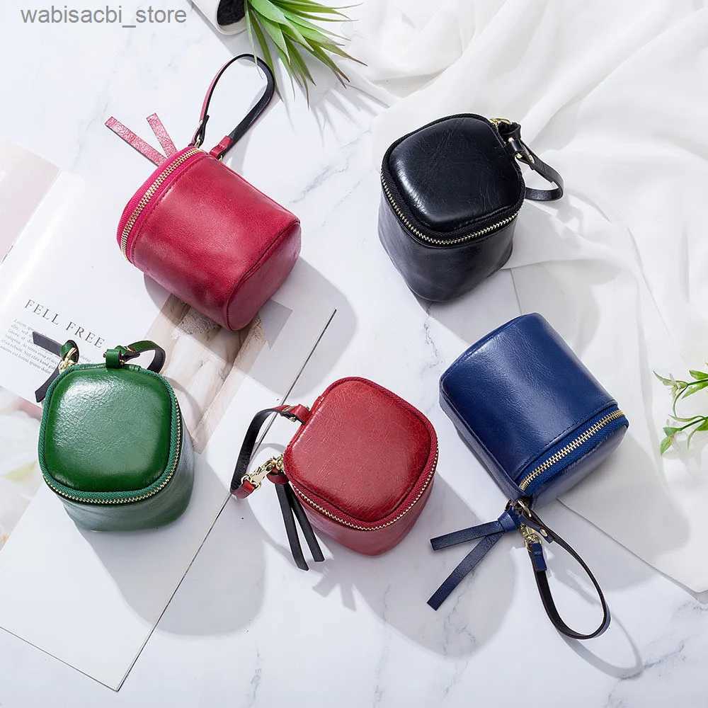 Cosmetic Bags RETROGOO Ladies Cosmetic Bag With Makeup Mirror Genuine Leather Women Lipstick Bag Small Cosmetic Case For Girls Mini Coin Purse L49