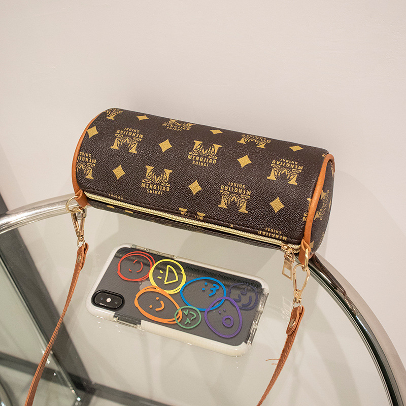 New Vintage Letter Printing Cylinder Bag Elegant and Elegant One Shoulder Crossbody Bag Crossbody Bags for Women