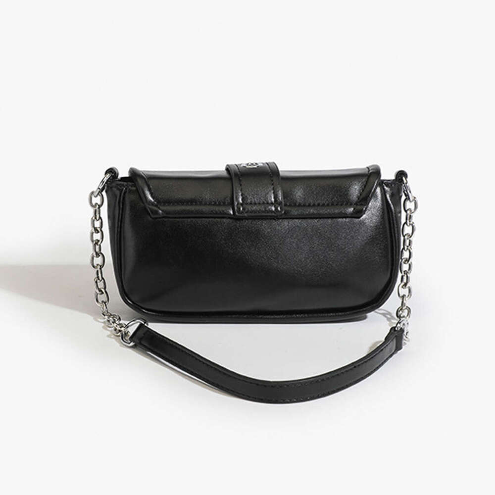 Punk style shoulder underarm new trend motorcycle Fashion retro classic senior sense women's bag