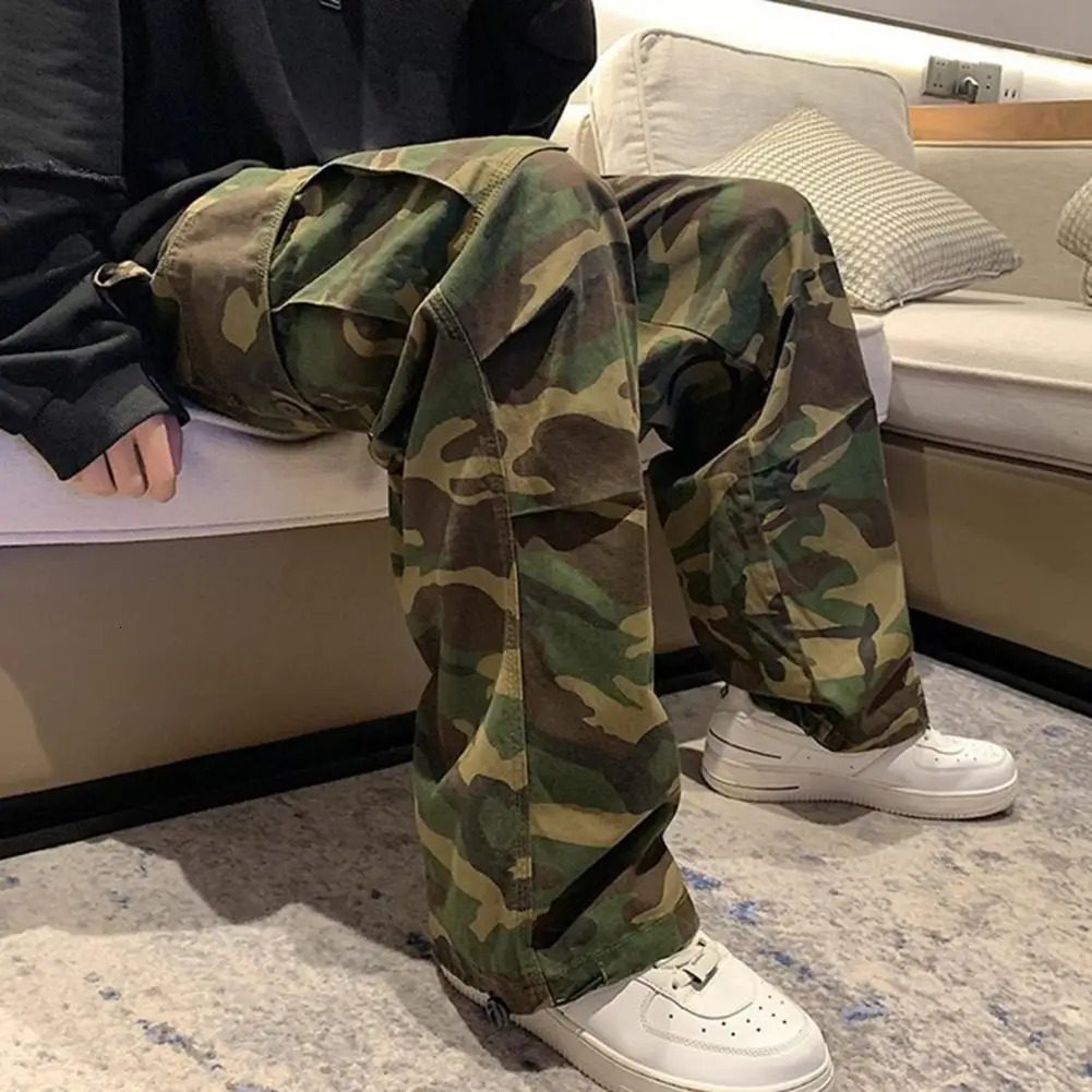 Straight Men Wide Leg Pants Camouflage Jogging Trousers Drawstring Elastic Waist Wide Male Casual Pants Vintage Cargo Pants 241112